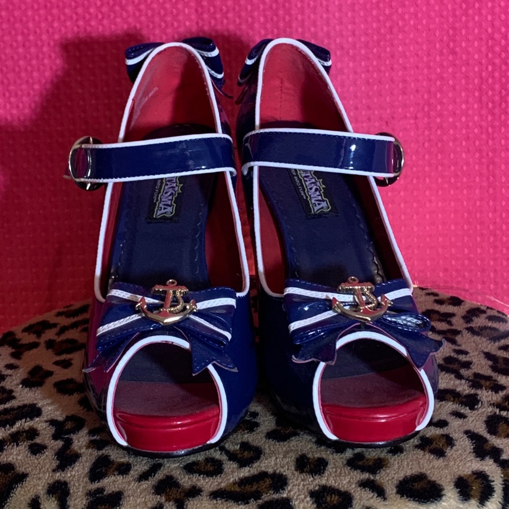 COPY - Size 11 Funtasma anchor 22 heels